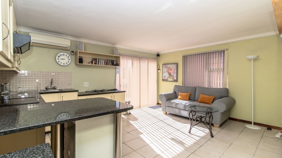 5 Bedroom Property for Sale in Sandbaai Western Cape